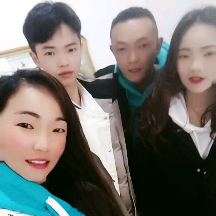 80后的小姐姐