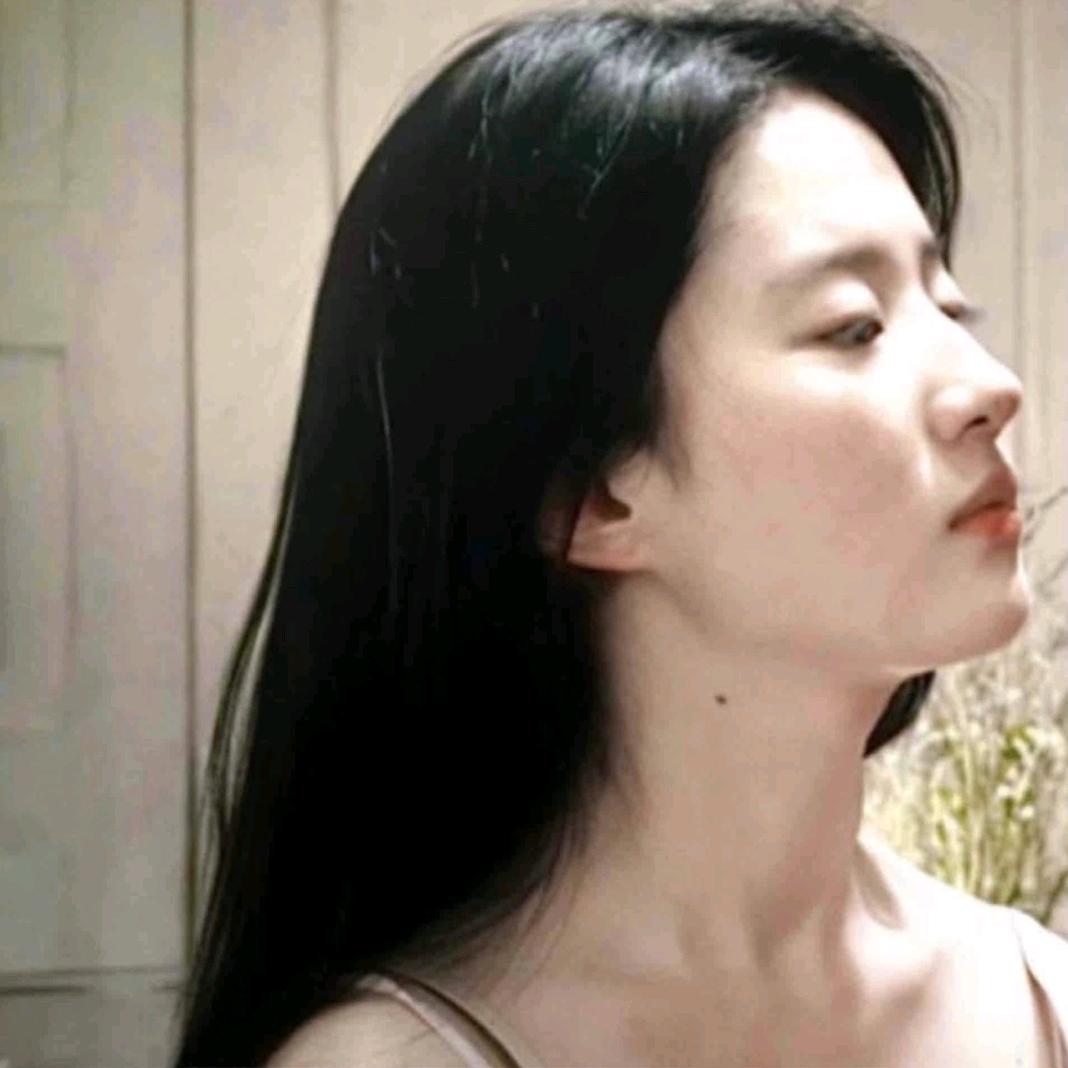 👩🏻‍🎨郑郑好🫧