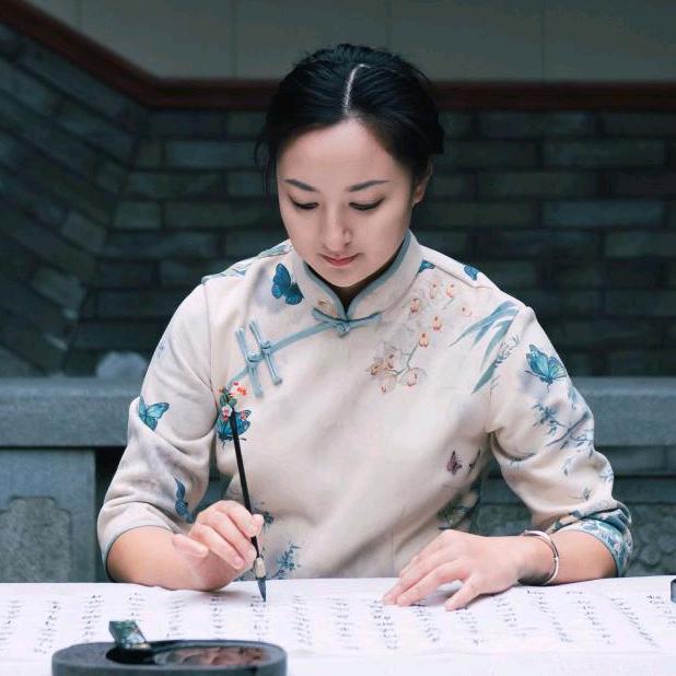 玉粼湖笔(奇人匠心)