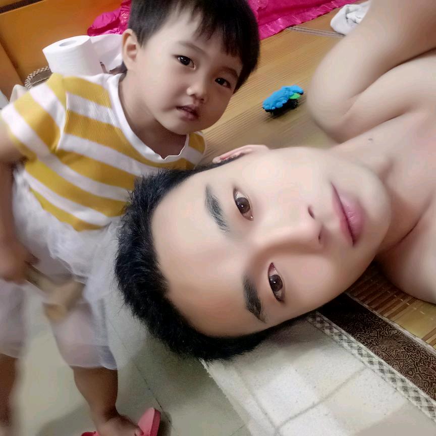 黄雅琪和黄吉坤