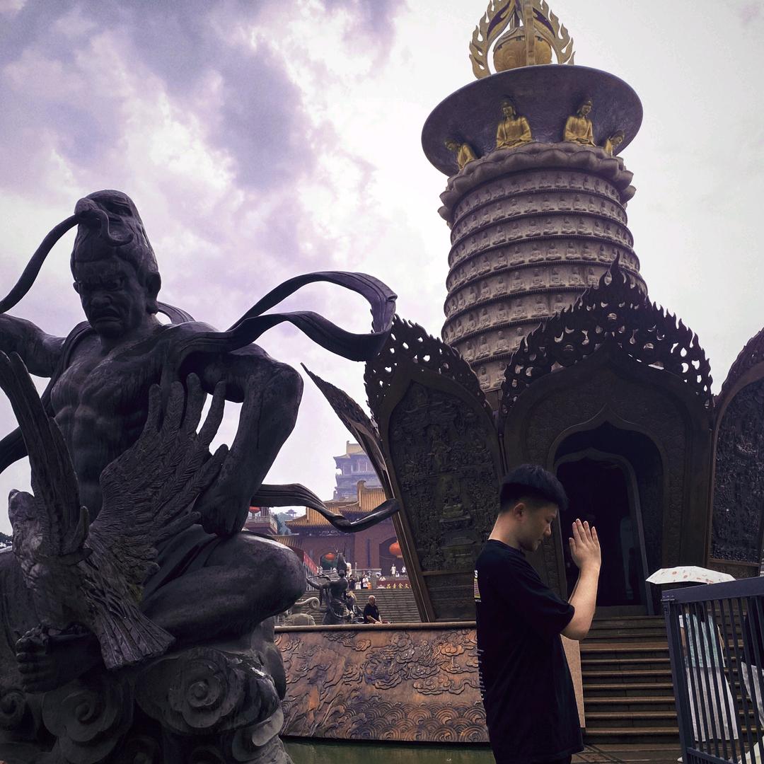 小陳/