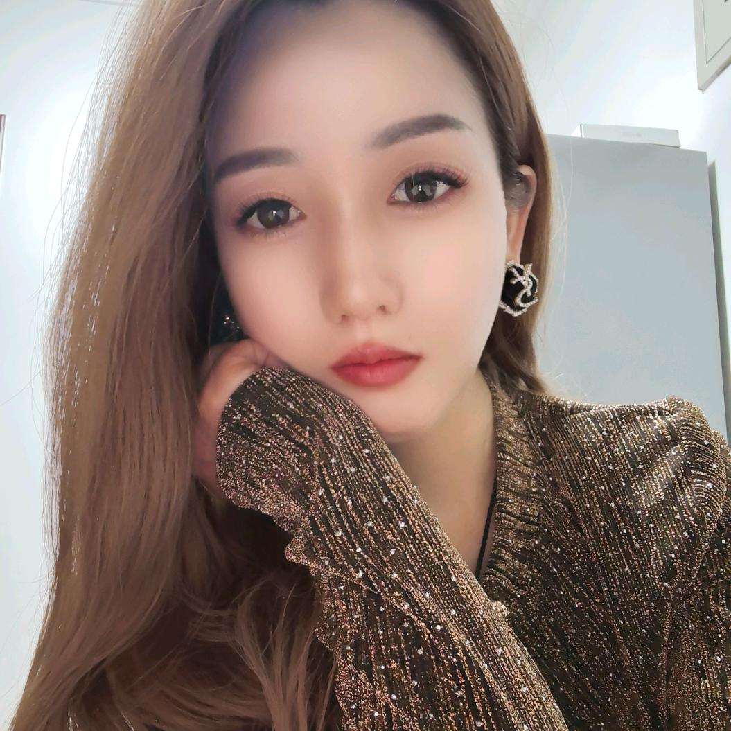 菁菁吖