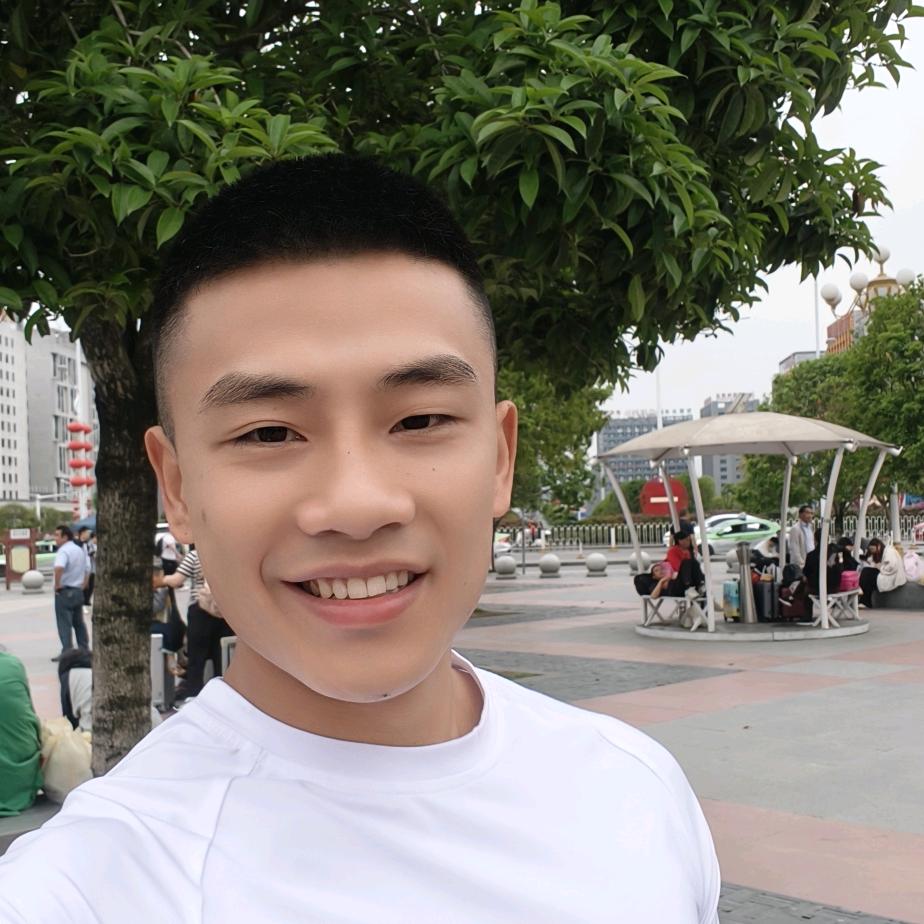小张打不死的小强