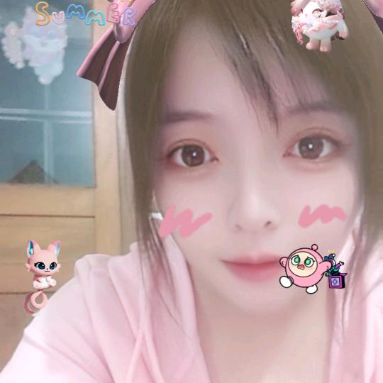 卖草莓的小姐姐🍓🍓