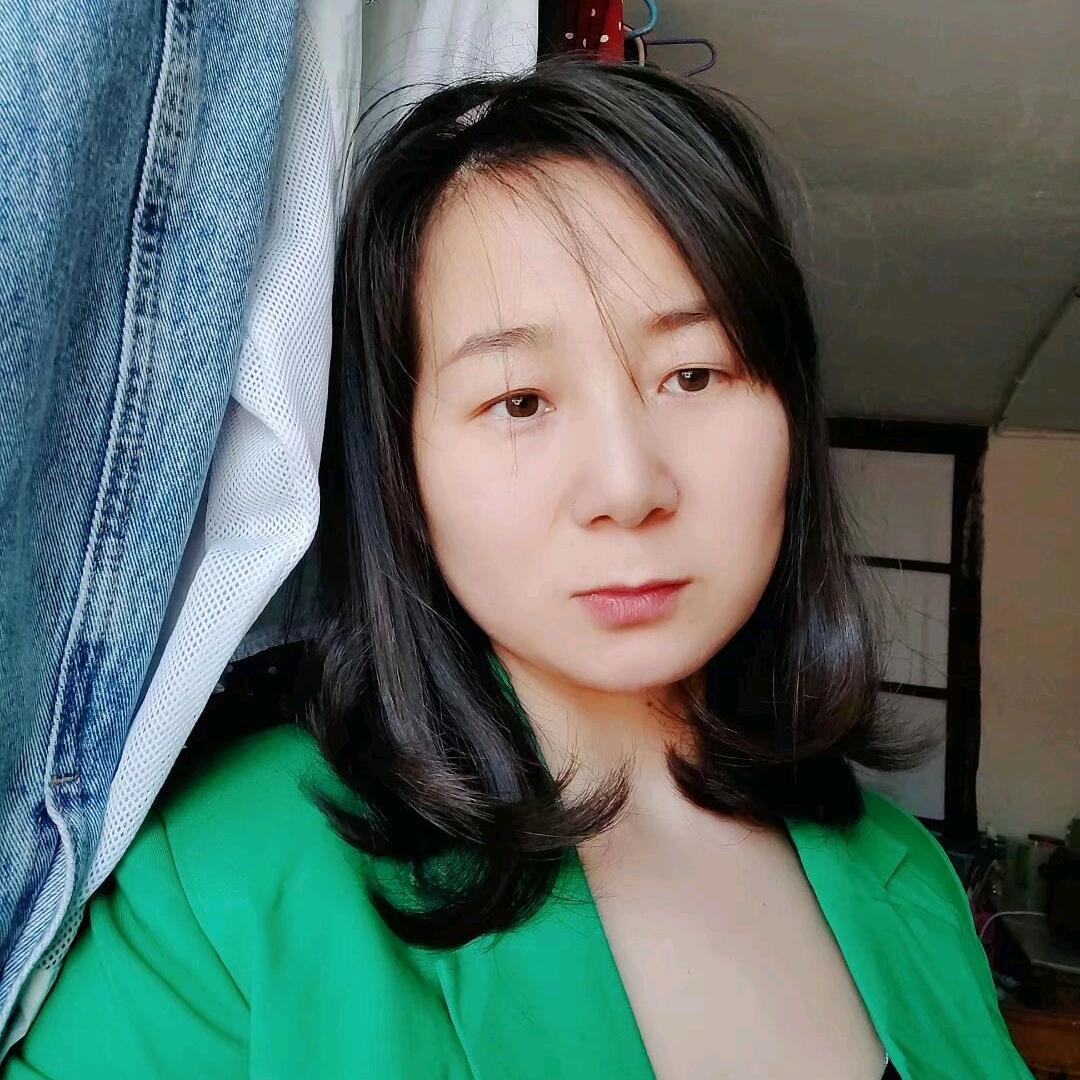 小霞