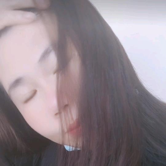 可以哭，。但不能认输，。