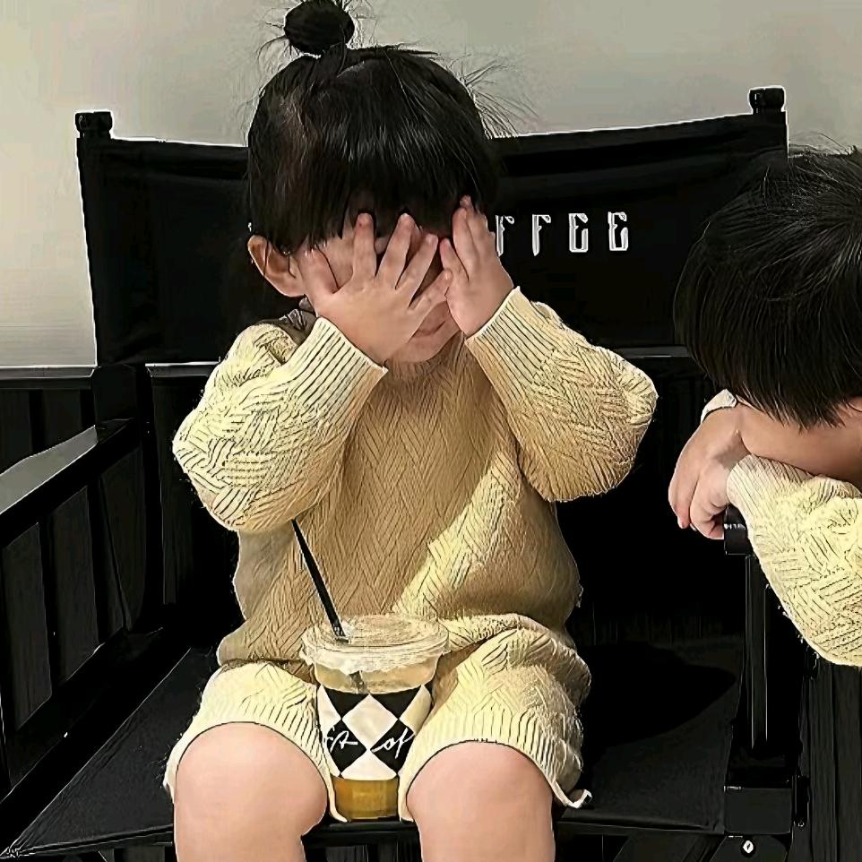黄曦凤