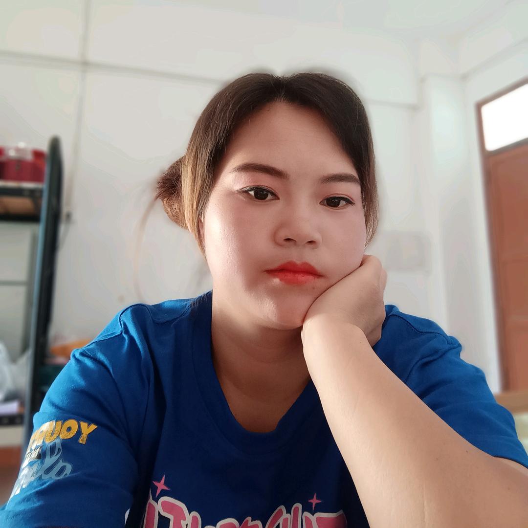 快乐的女孩