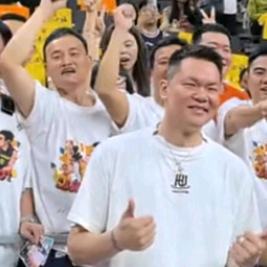 勇攀十二