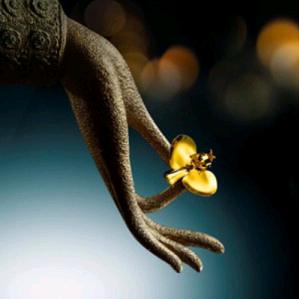 我走过的孤独很黑