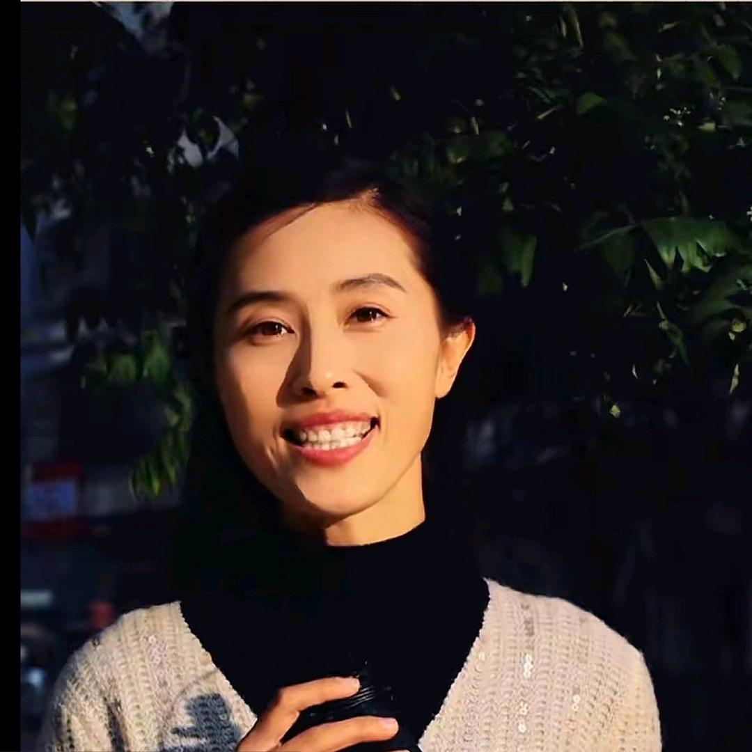 瑞丽