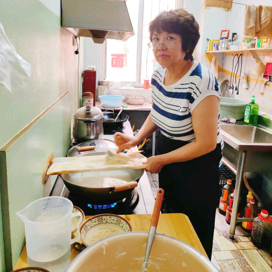 小区卖早餐老板娘