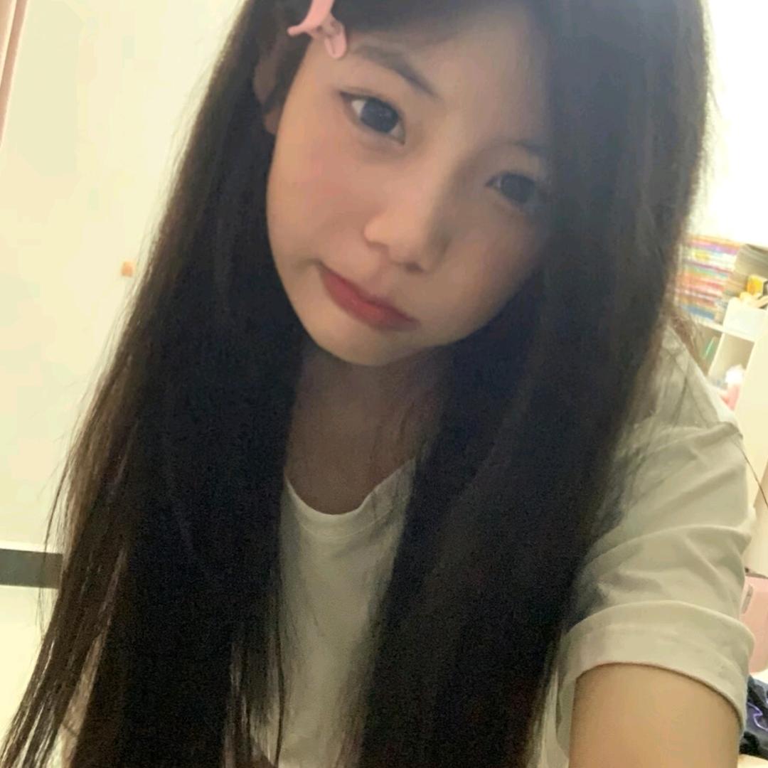 社恐内向腼腆害羞小女生
