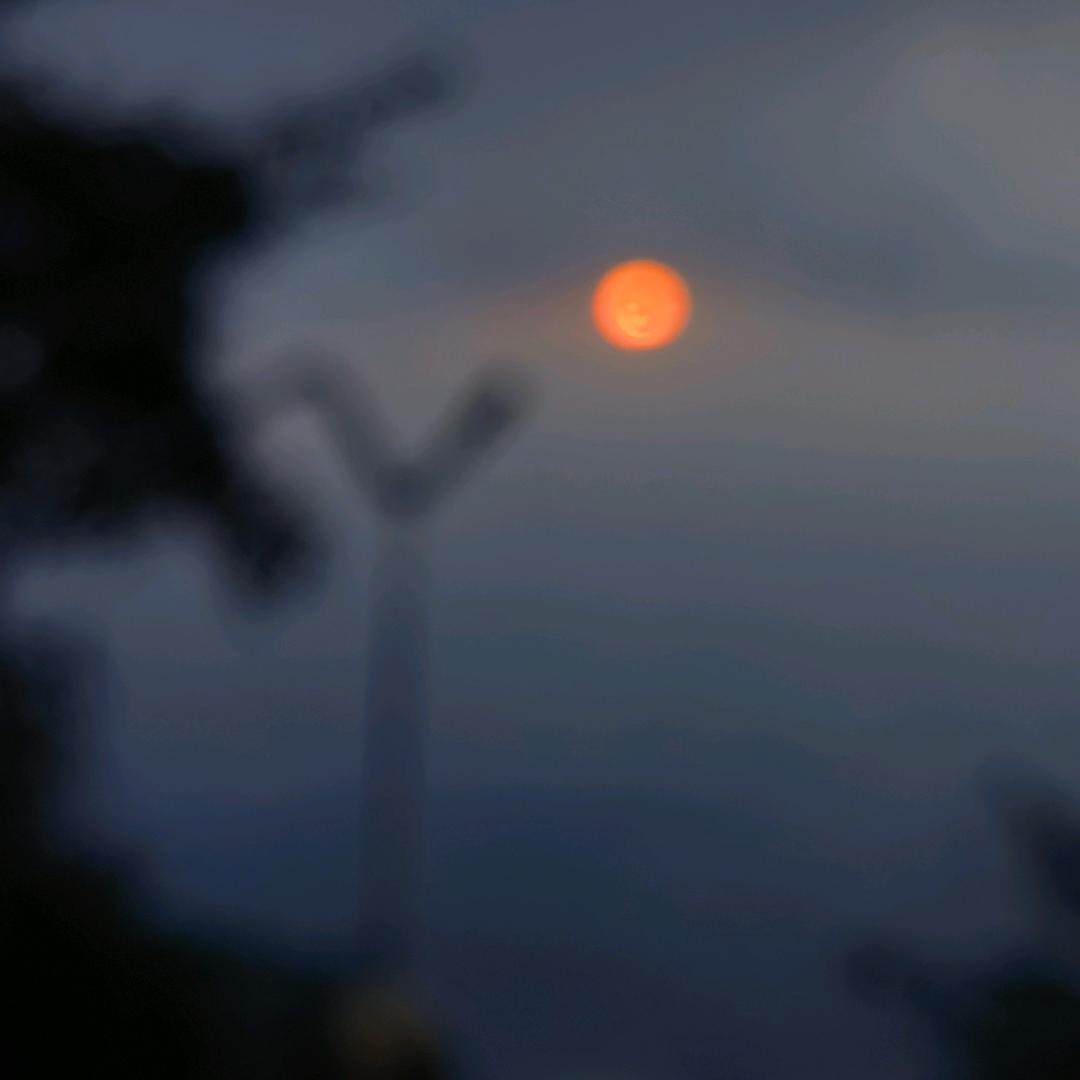 爱玩游戏的范范老师呀