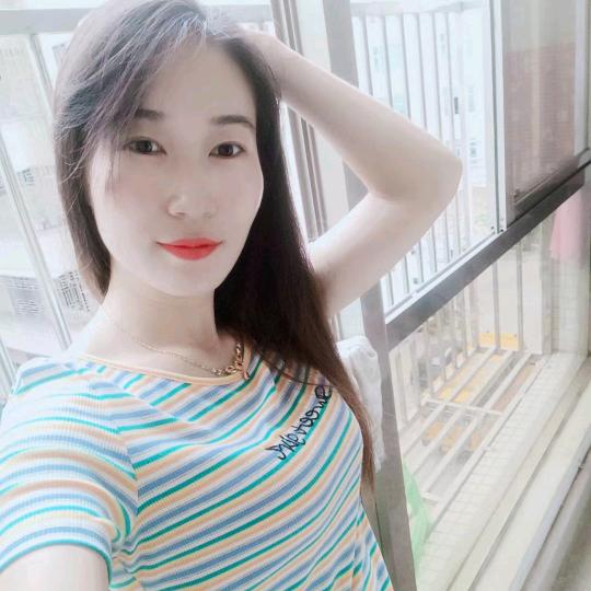 英子