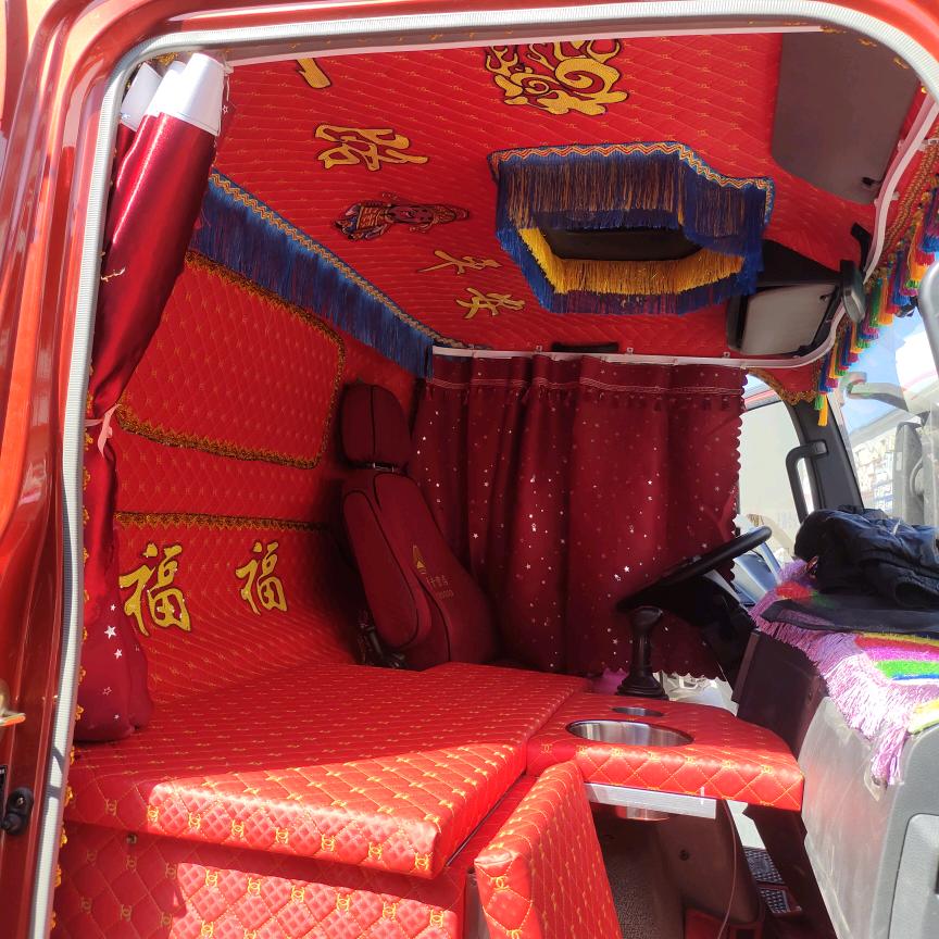 小许篷布淋水器油箱货车装潢