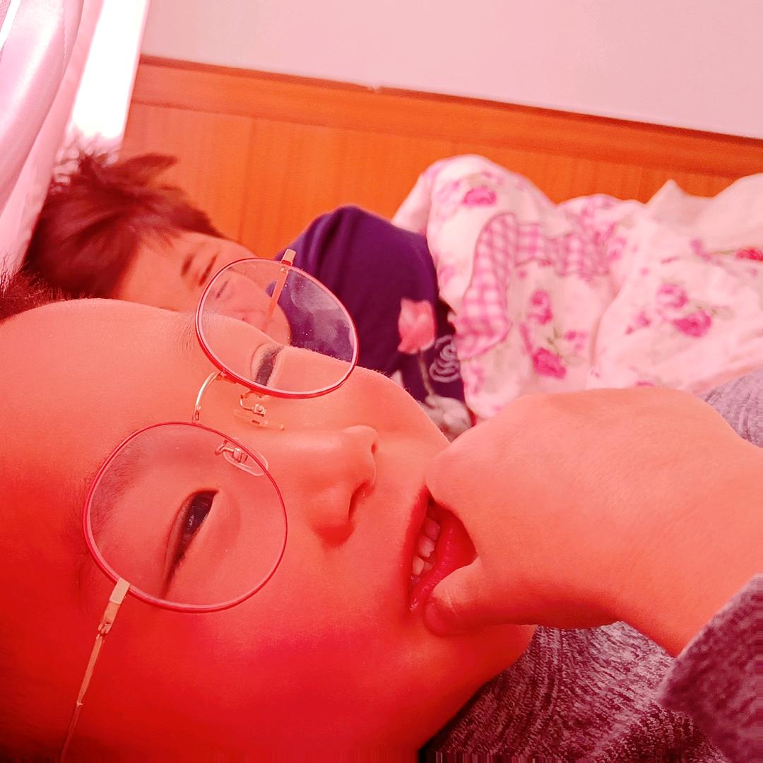 伤心女孩儿