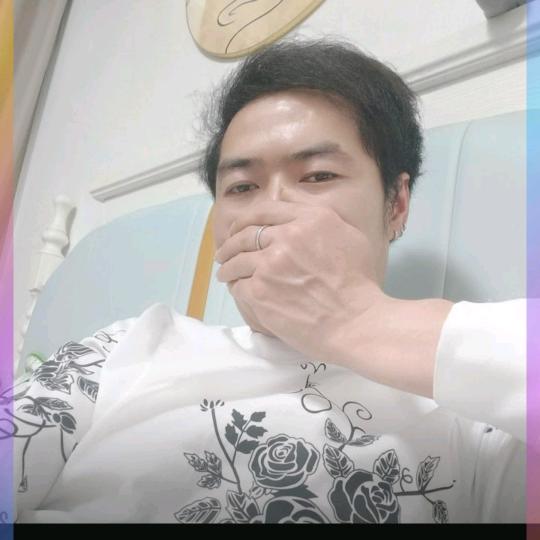 二 少 爷