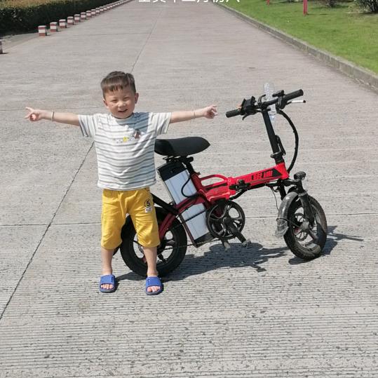 王娜李跑