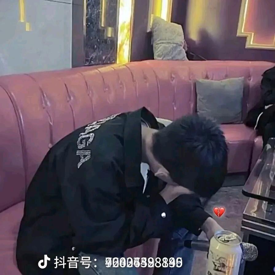 🍂走ಢ᭄: 🥀了᭄