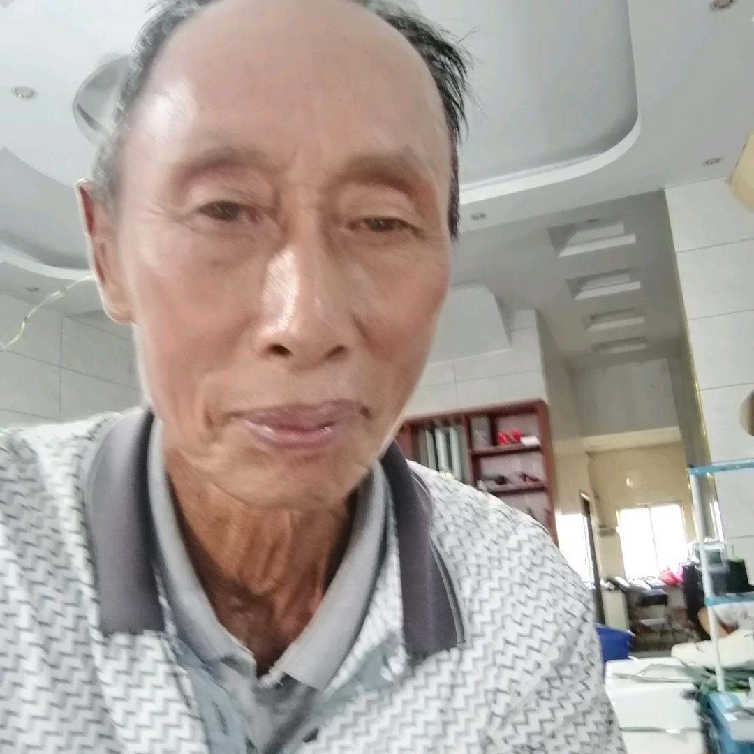 抱走小趴狗