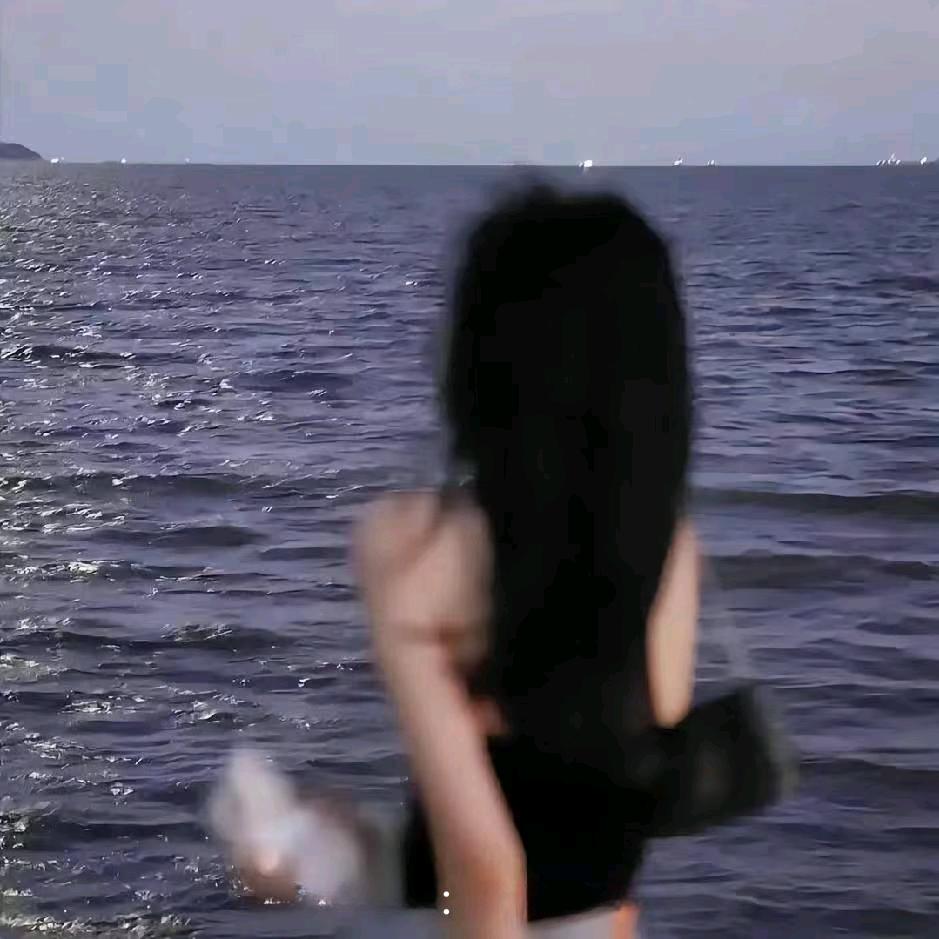 故事外的人.