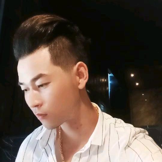 单身快乐猛男