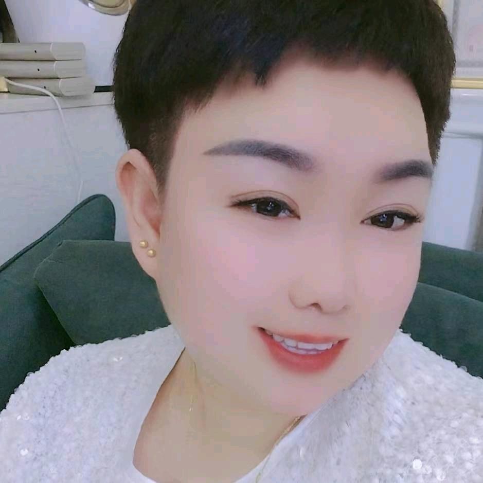 交城愣红
