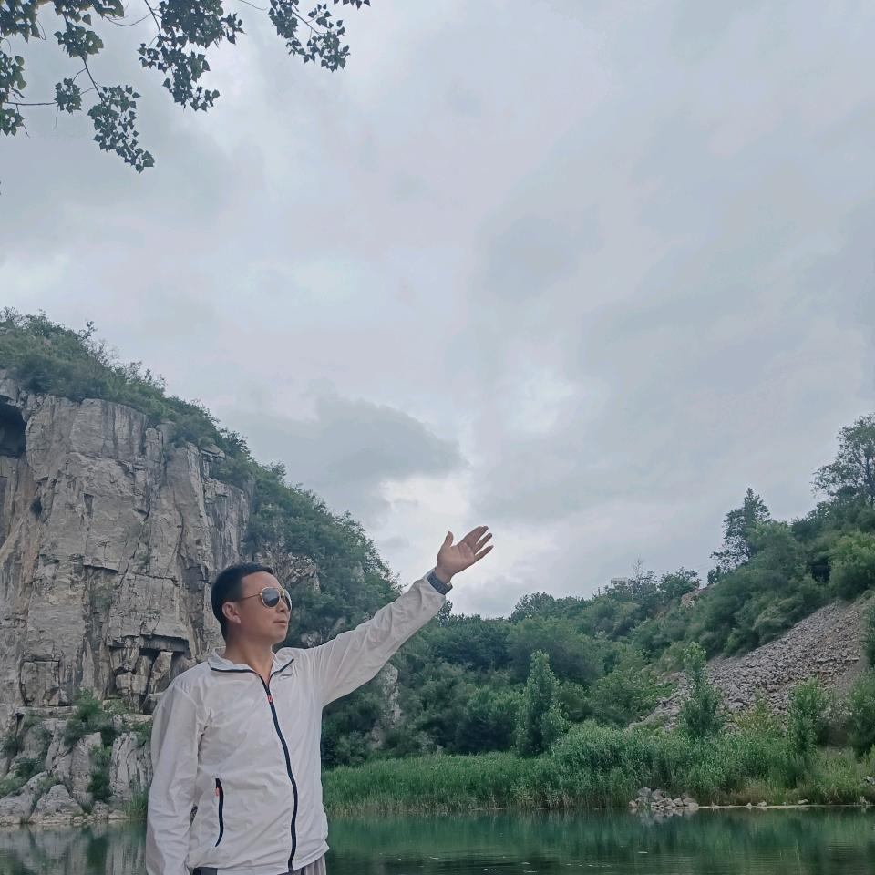 张文清心连心歌舞团