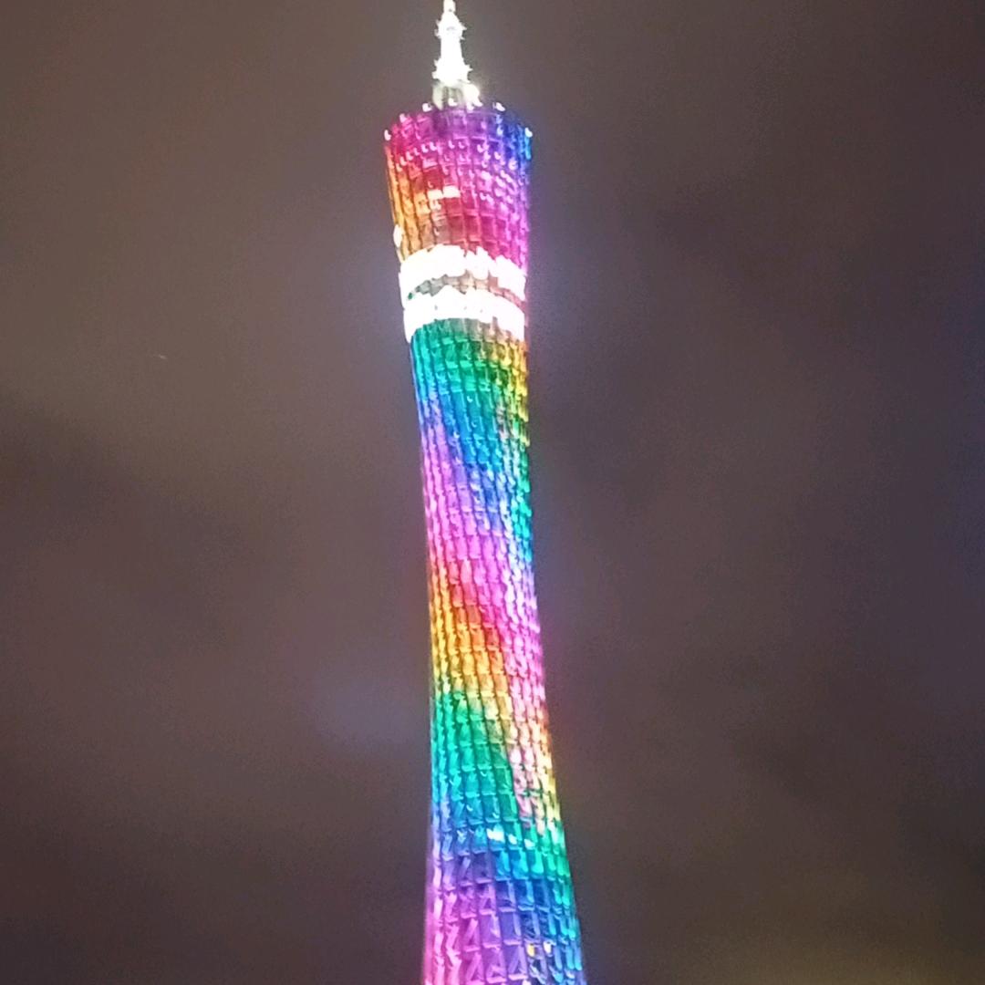 收购服装厂布碎，辅料线、库存布、