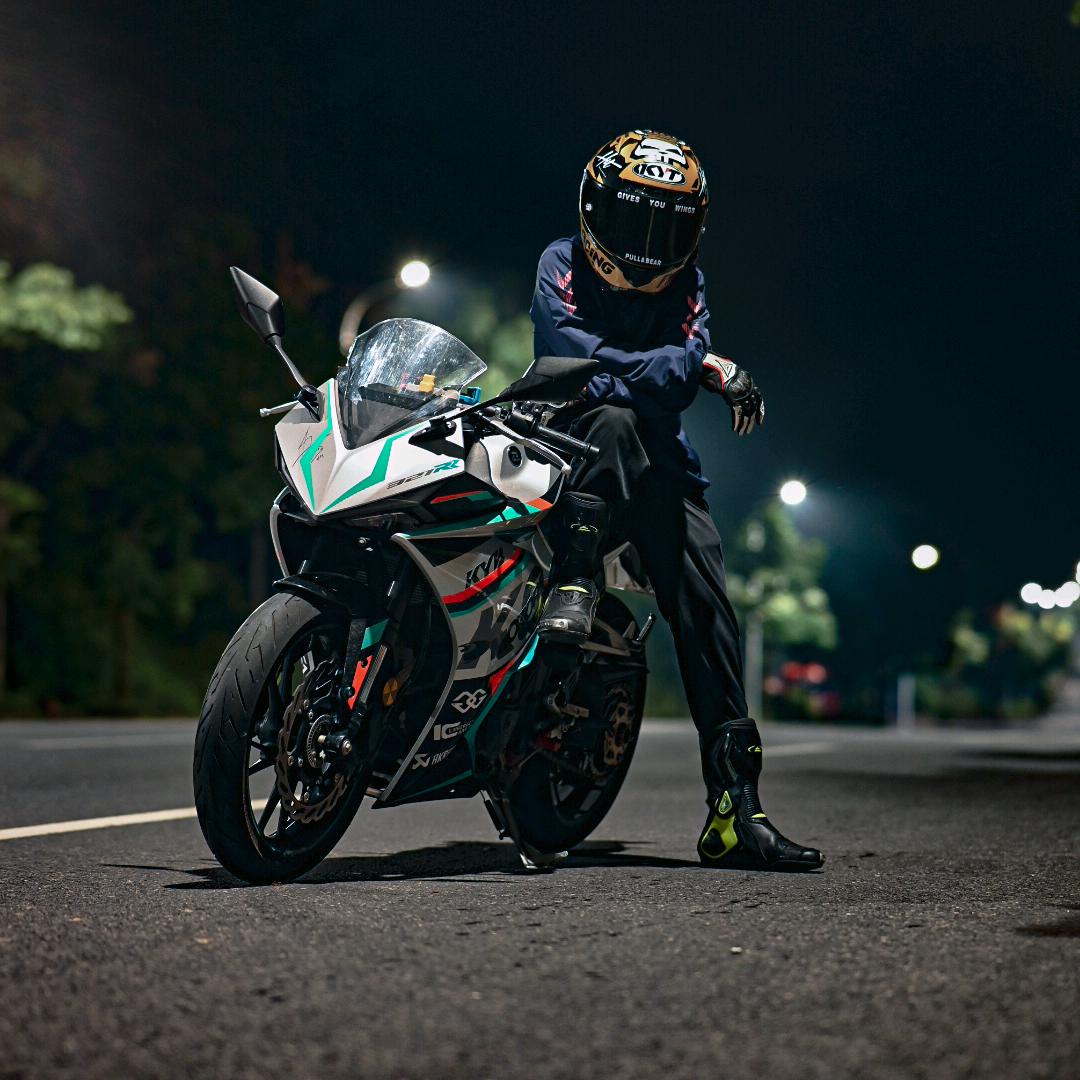𝑳𝒊𝑳𝒊🏍