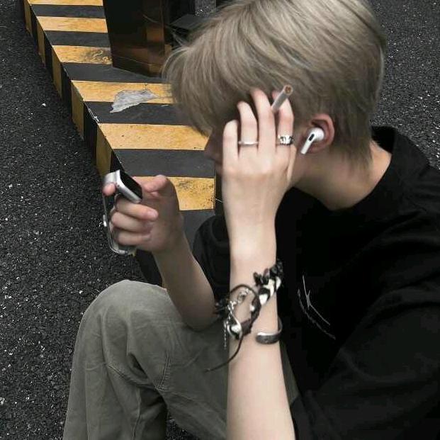 纳