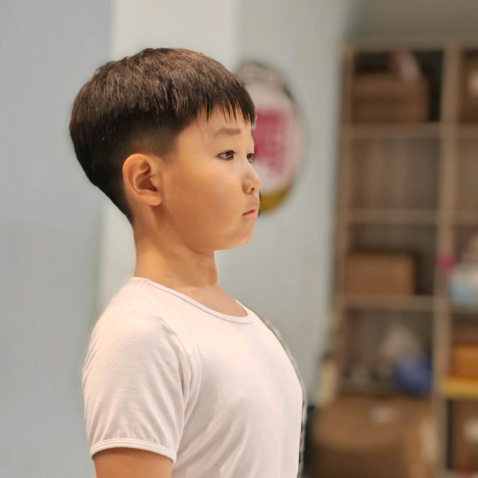 李大个同学
