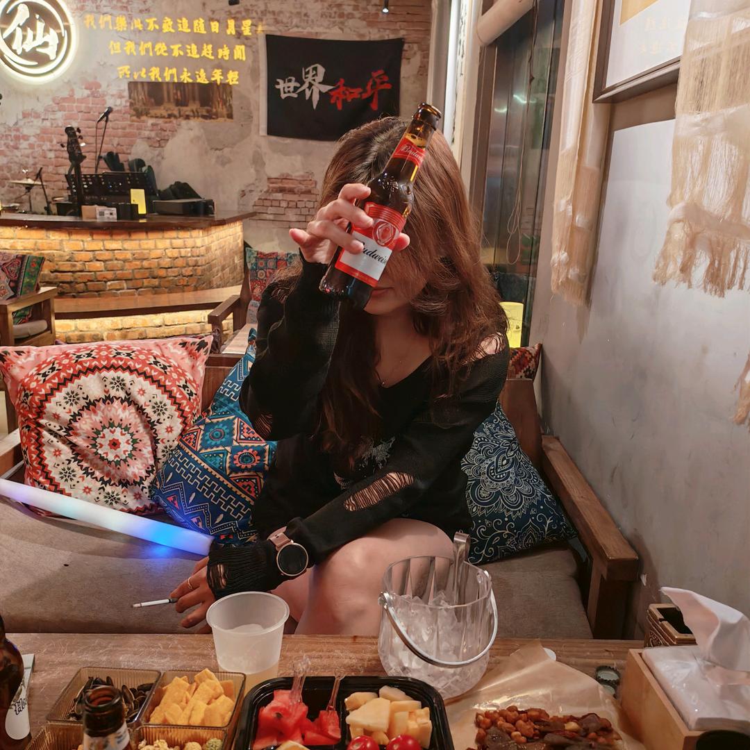卖手机的小张老师
