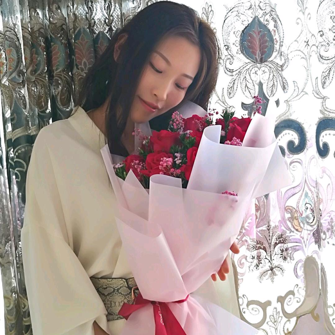 ♥微笑美♥罗拉