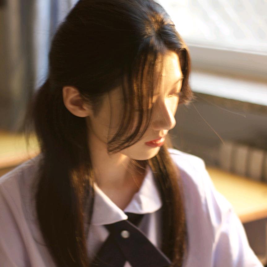 李佳潞