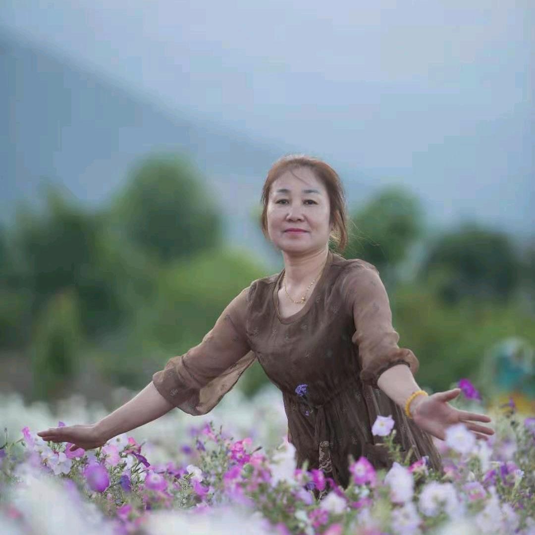 啊红头像