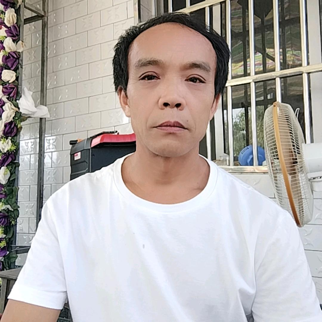 杨富兴
