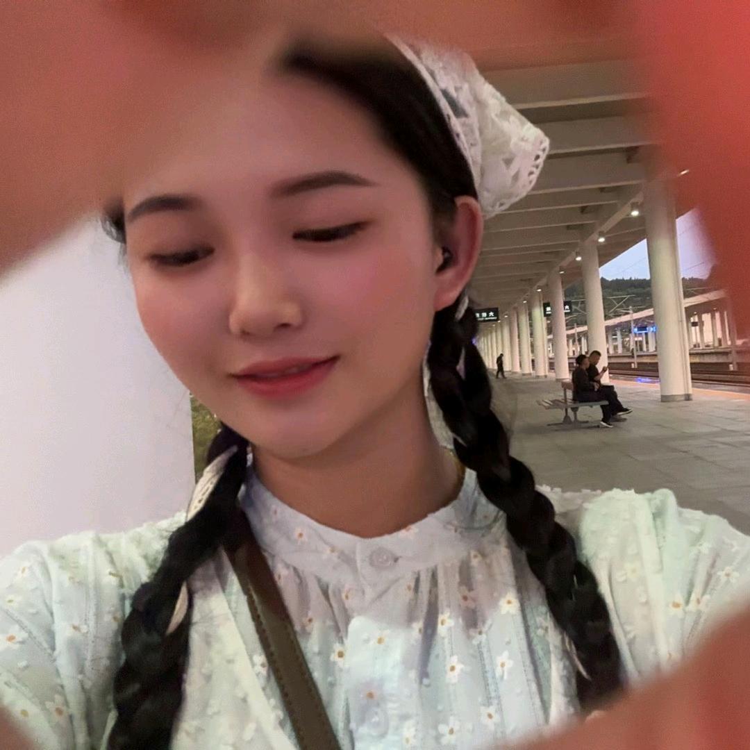 王²吖『阿西吧』