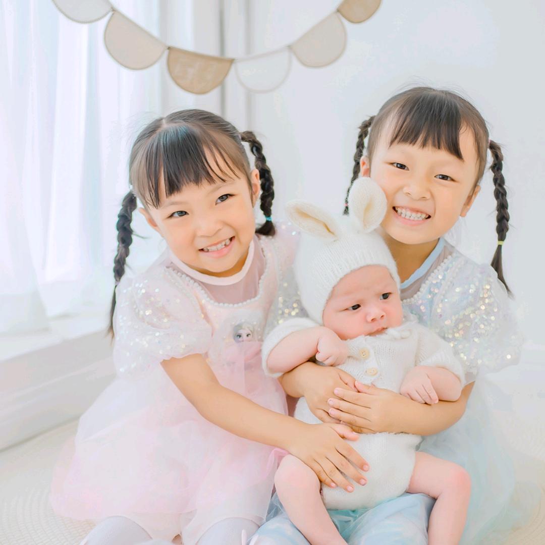 吉祥三宝😄😄