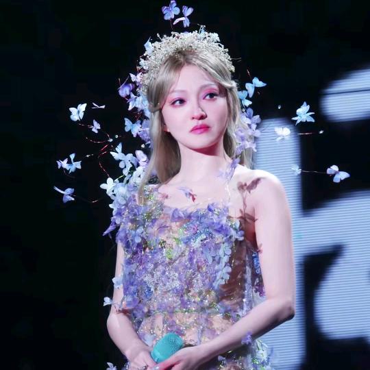 叶落🍁🍁$&🌺