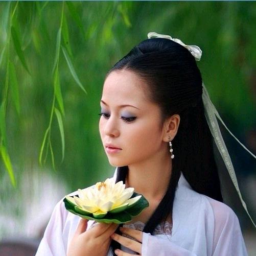 素心，如莲（拒私聊）