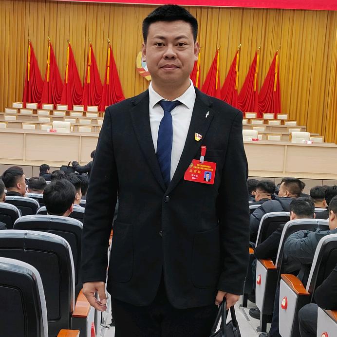 北漂返乡-小张书记