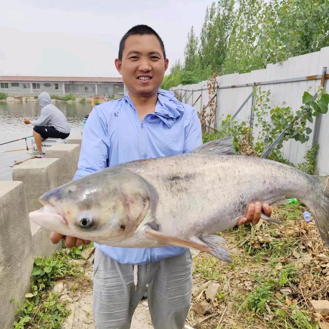 玉龙钓鱼（猎渔者渔具超市龙城西市西门）