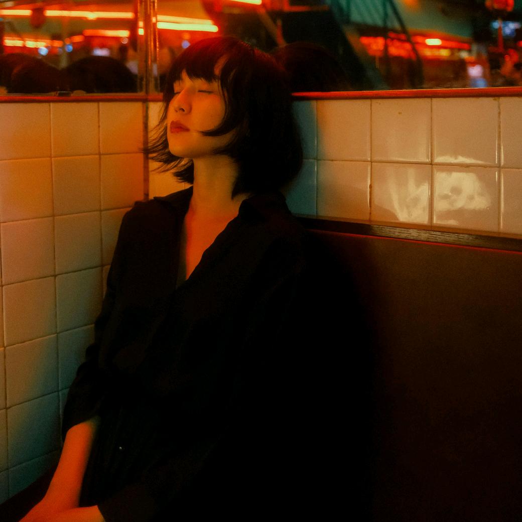 鞋子不够袜子凑