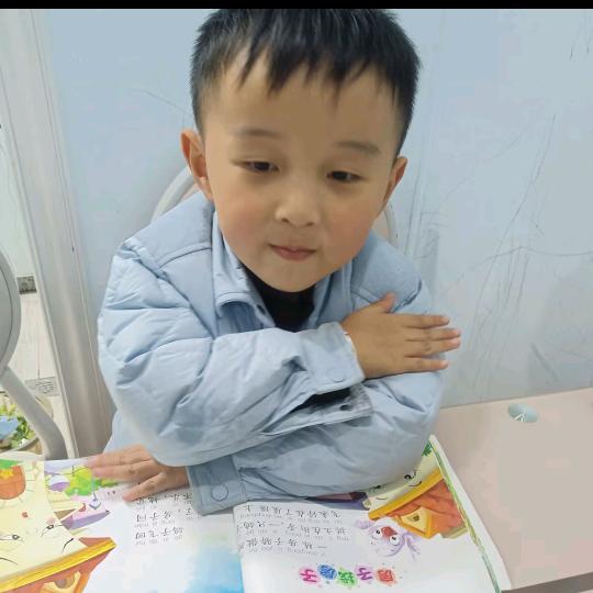 肖肖潮童