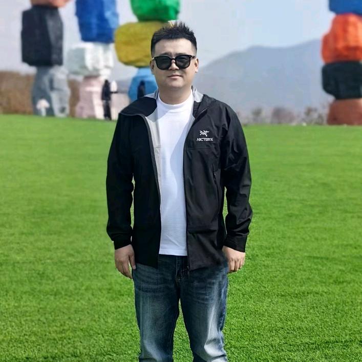 蜡笔小心眼子╰╮