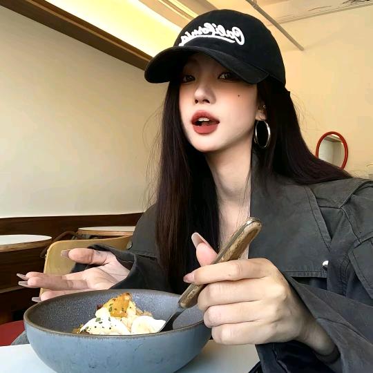 稳稳的电竞女陪15/h