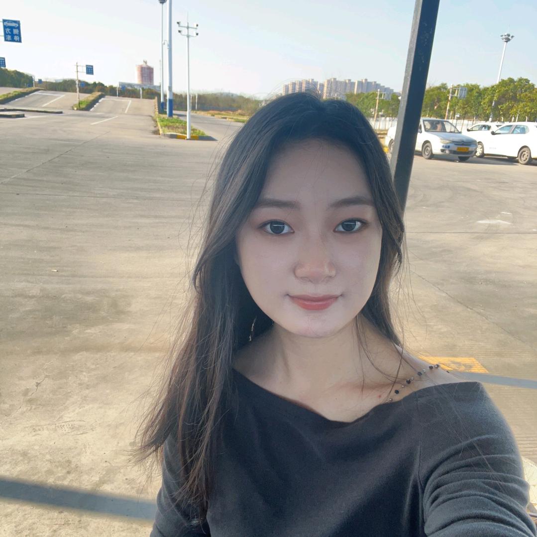 婷婷在驾校