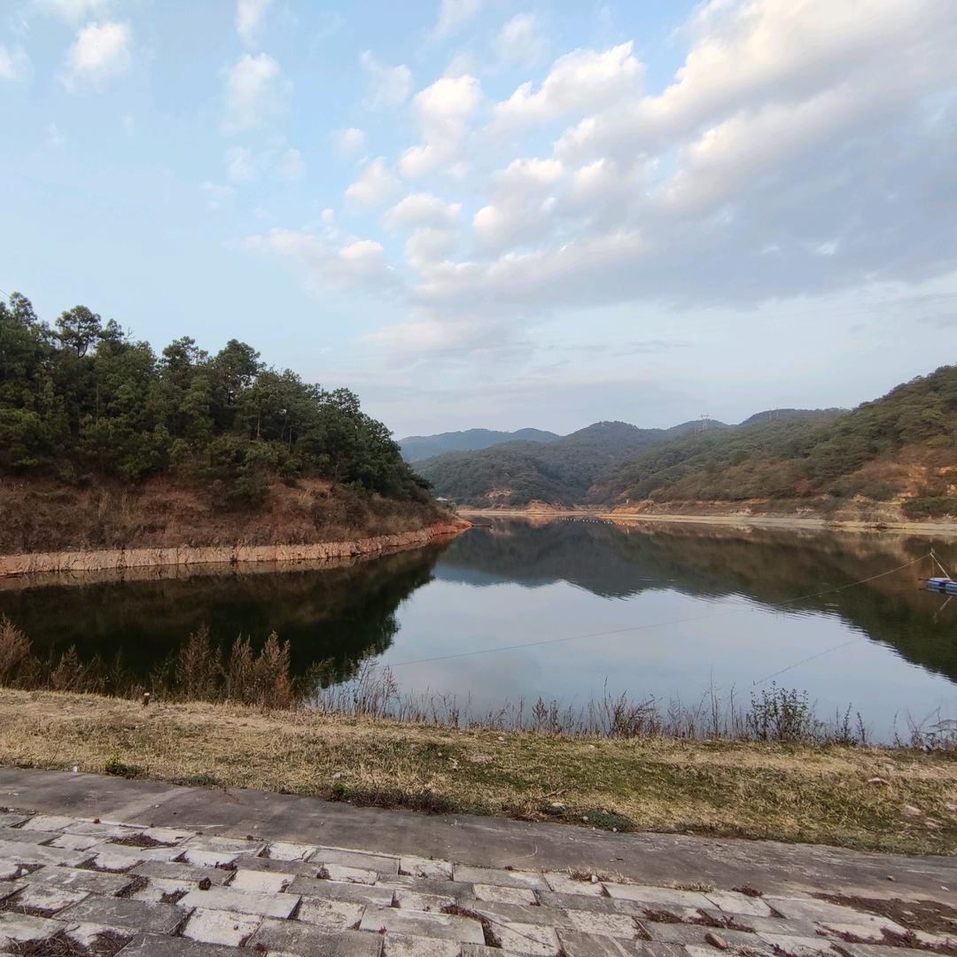 禄丰县仁兴镇山水一色生态农庄